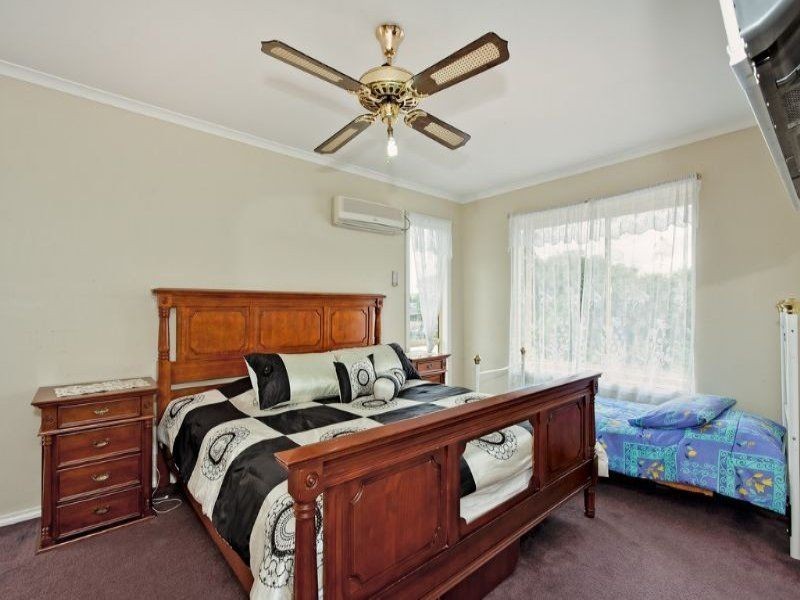 12 Hall Street, Epping VIC 3076