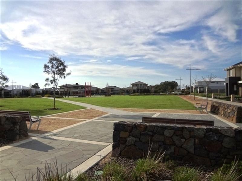 21 Crimson Crescent, Epping VIC 3076