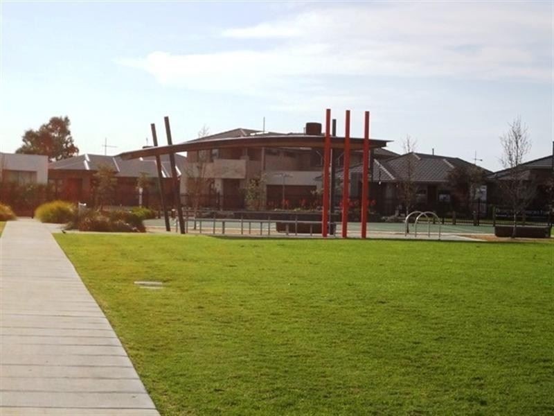 21 Crimson Crescent, Epping VIC 3076