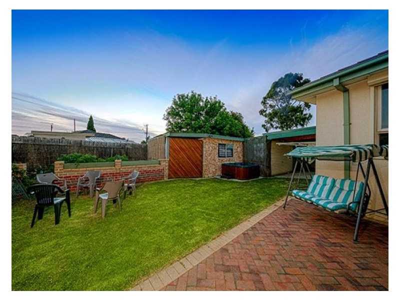 39 Kemp Avenue, Thomastown VIC 3074