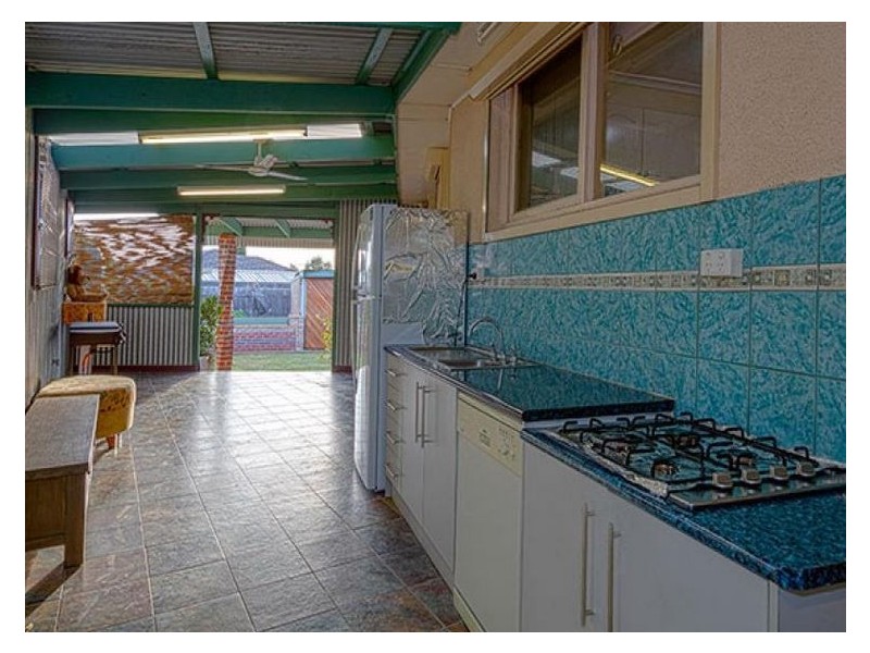 39 Kemp Avenue, Thomastown VIC 3074