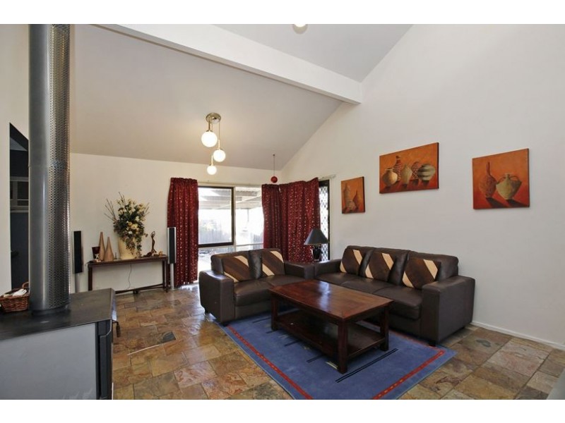 6 Fetlock Place, Epping VIC 3076