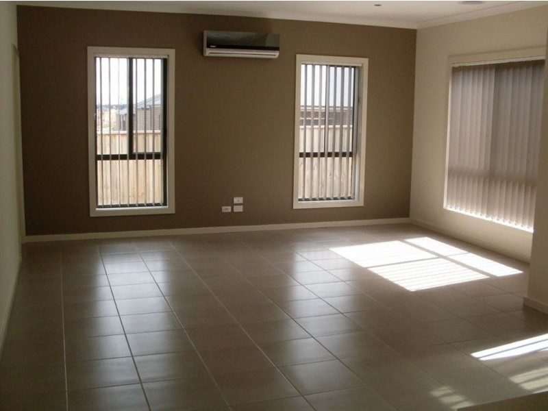 6 Clonard Crescent, Epping VIC 3076