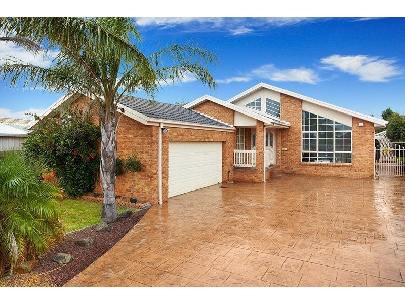 1 Bradley Drive, Mill Park VIC 3082