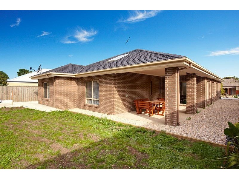 25 Inverloch Street, Epping VIC 3076