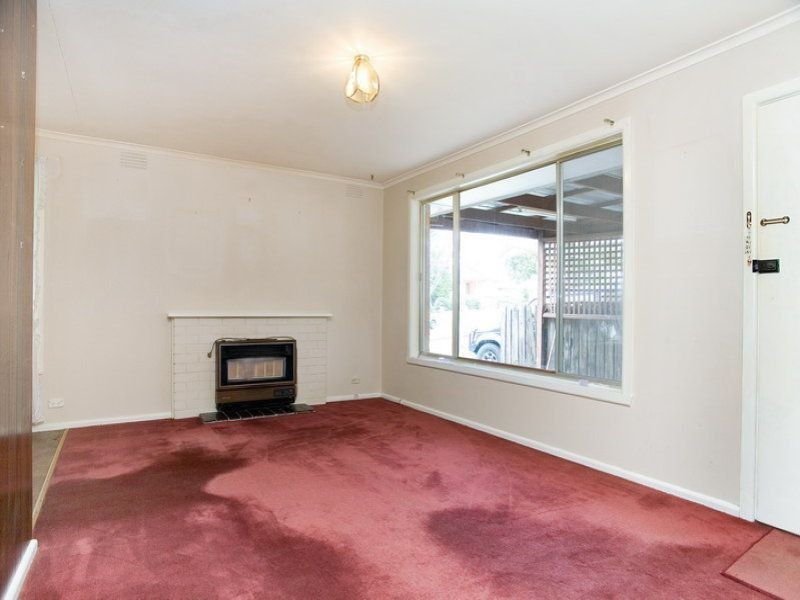 13 Lantana Avenue, Thomastown VIC 3074