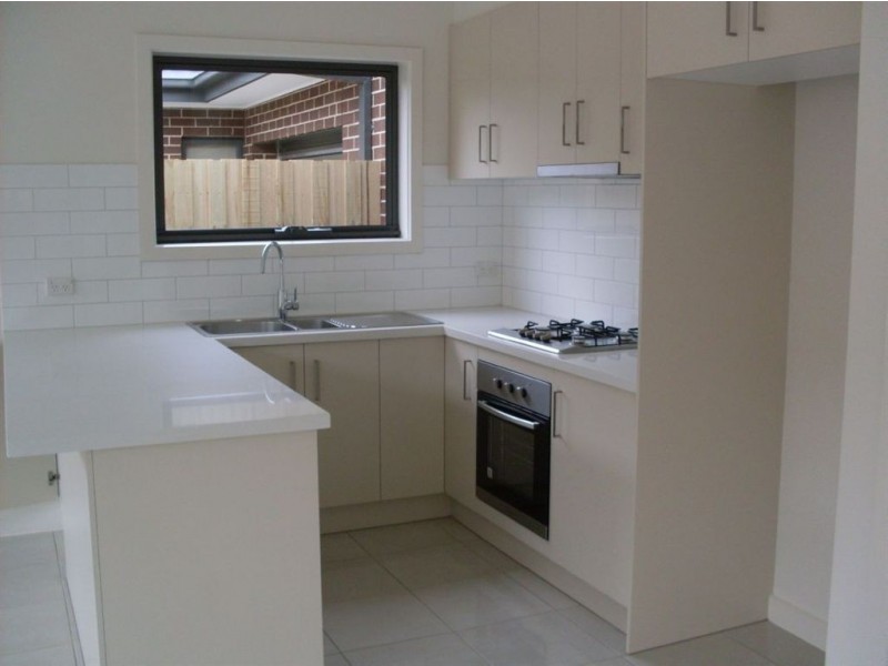 3/35 Barry Street, Reservoir VIC 3073