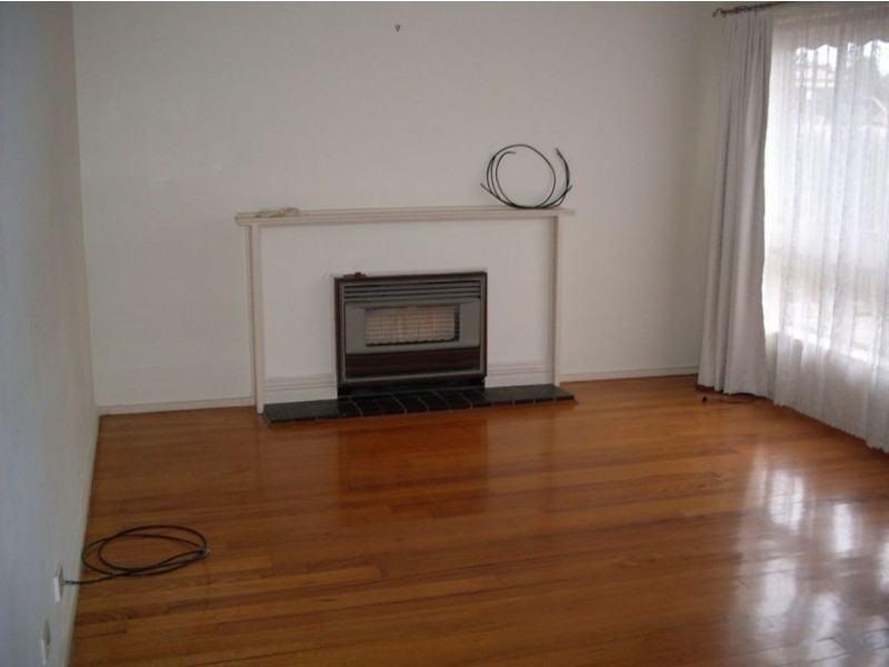 15 Bates Avenue, Thomastown VIC 3074
