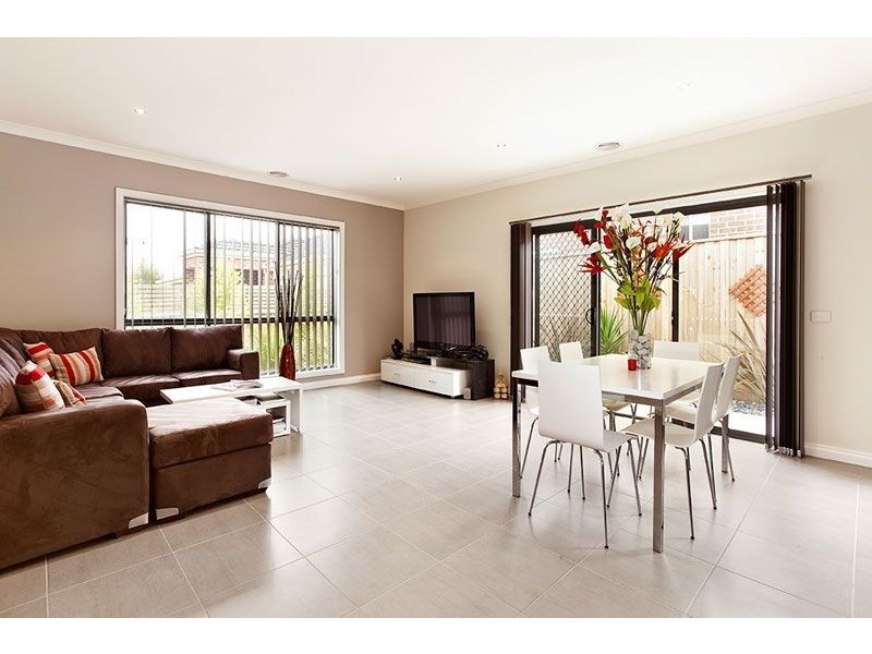 30 Alhambra Drive, Epping VIC 3076