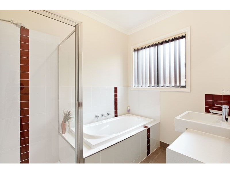30 Alhambra Drive, Epping VIC 3076