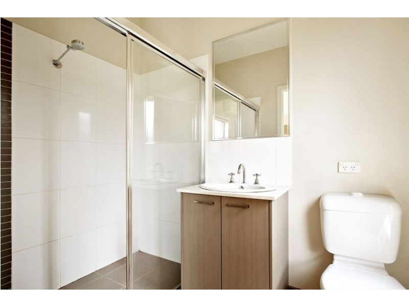 1/34 McComas Street, Reservoir VIC 3073