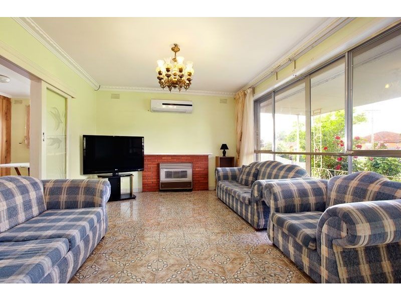 155 Mountview Rd, Lalor VIC 3075