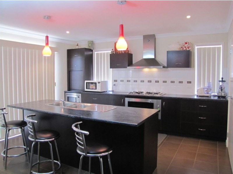 16 Quartz Grv, Epping VIC 3076