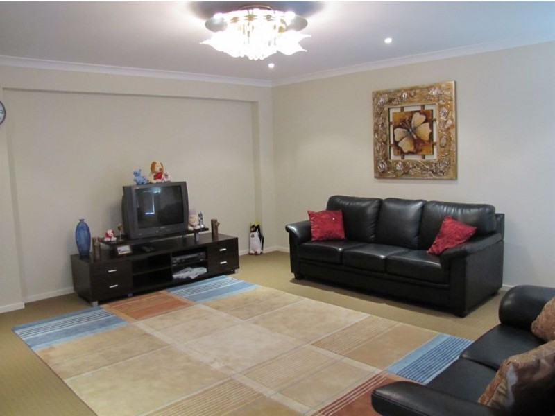 16 Quartz Grv, Epping VIC 3076
