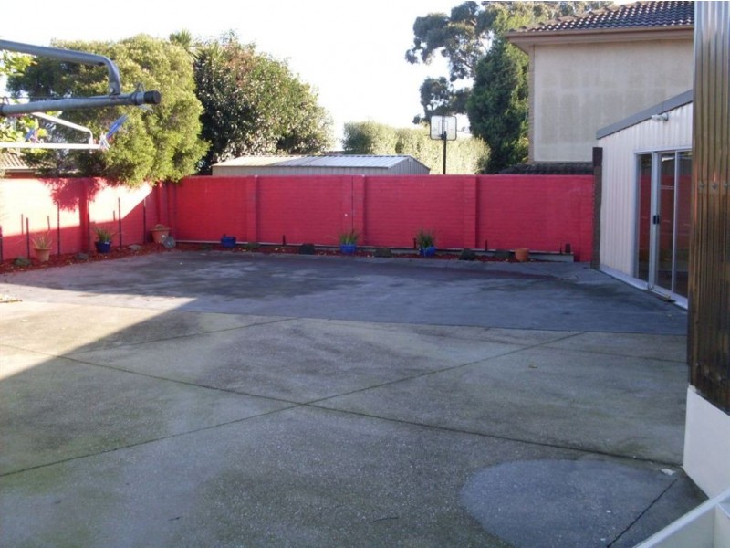 9 Calwell Court, Mill Park VIC 3082