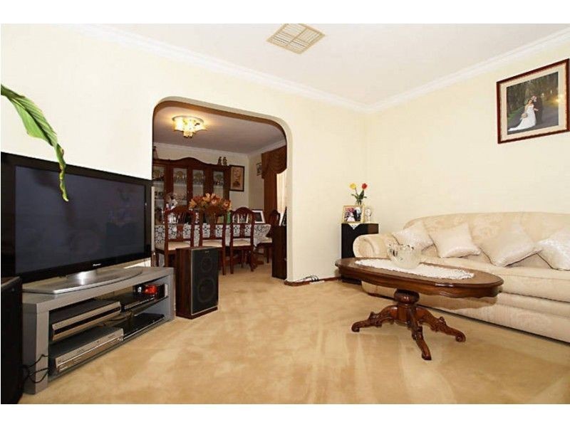 142 Barry Road, Thomastown VIC 3074