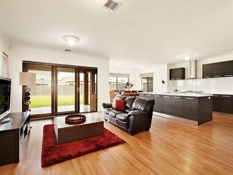 12 Mernda Village Drive, Mernda VIC 3754