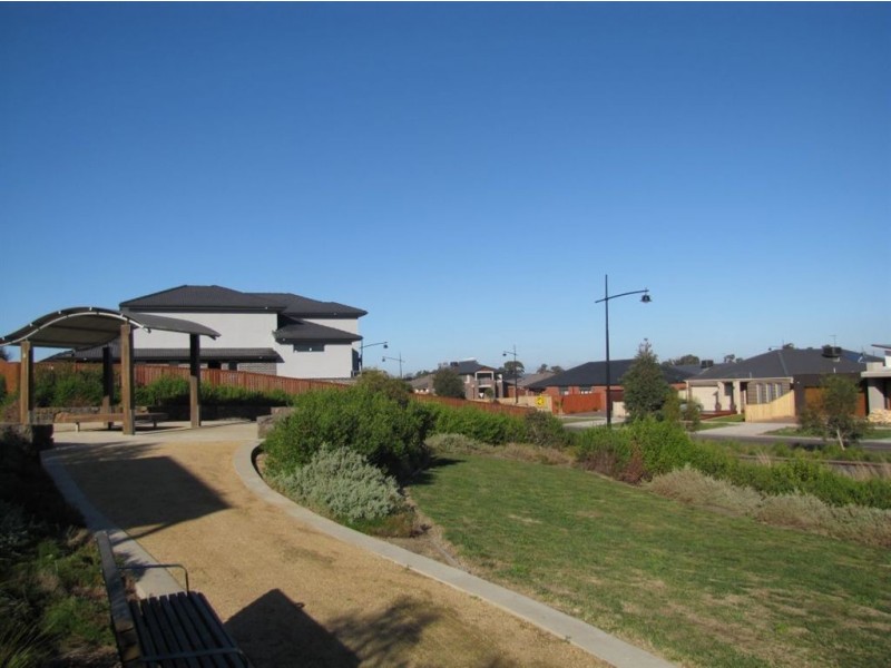 15 Arum Walk, Mernda VIC 3754