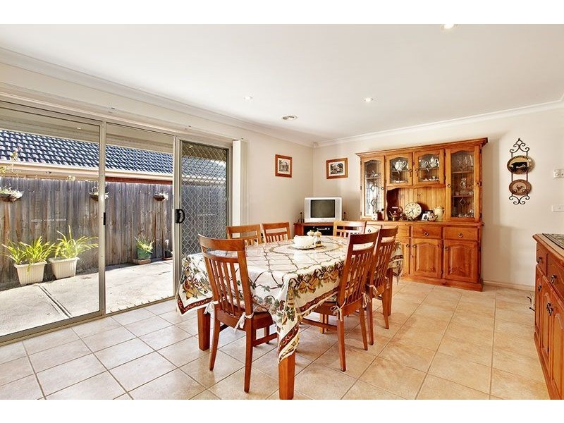 44 Twin River Drive, South Morang VIC 3752