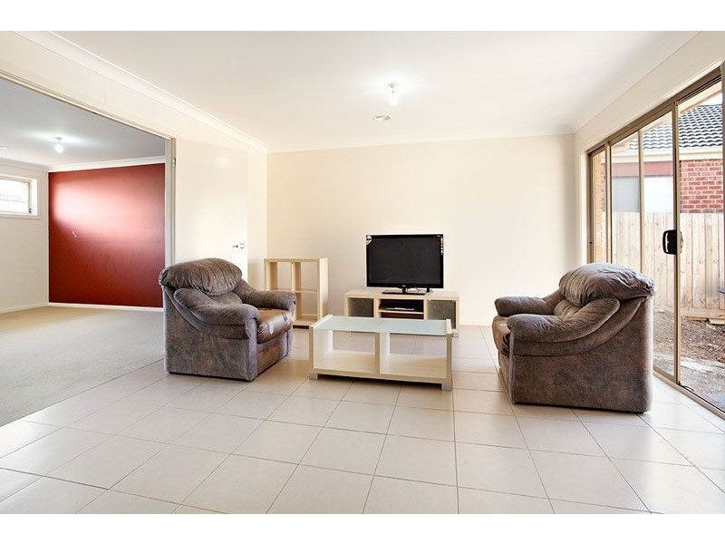 10 Mareborne Street, Epping VIC 3076