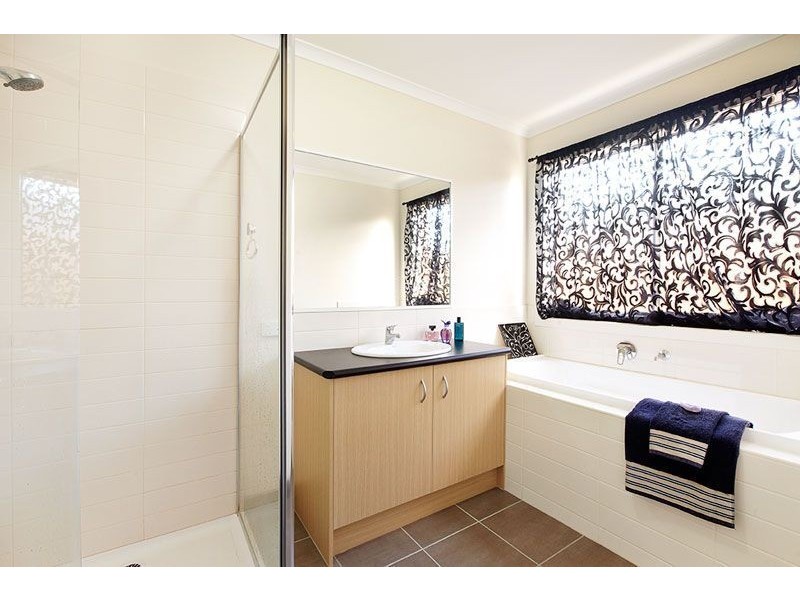 6 Manley Street, Epping VIC 3076