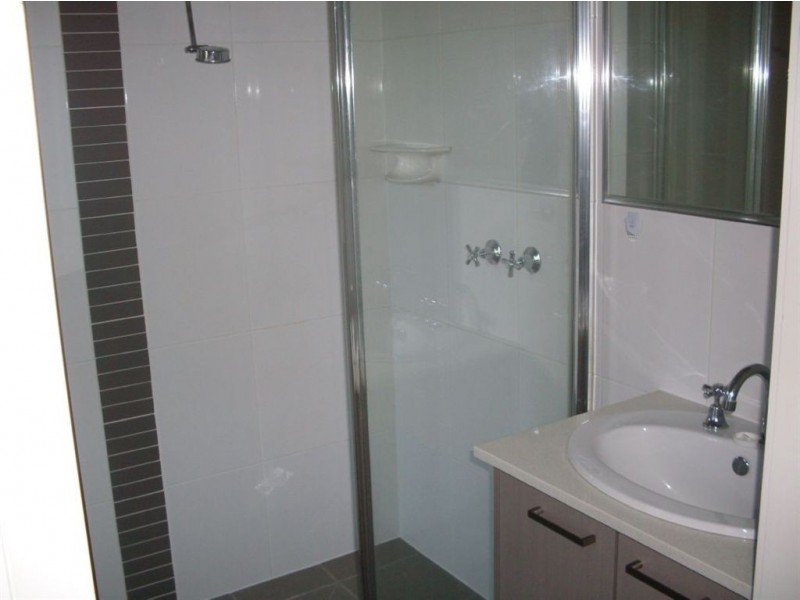 6/34 McComas St, Reservoir VIC 3073