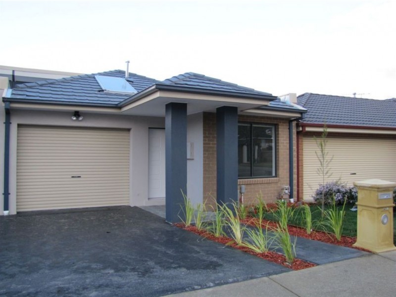 1/48 Lamour Avenue, South Morang VIC 3752