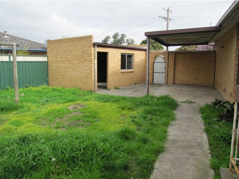 1 Brownlow Crescent, Epping VIC 3076