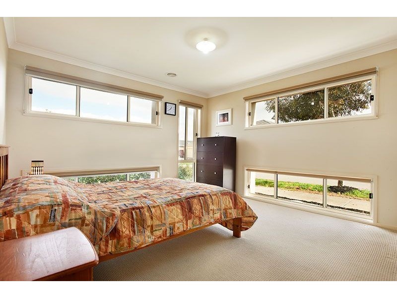 16 Pike Street, Epping VIC 3076