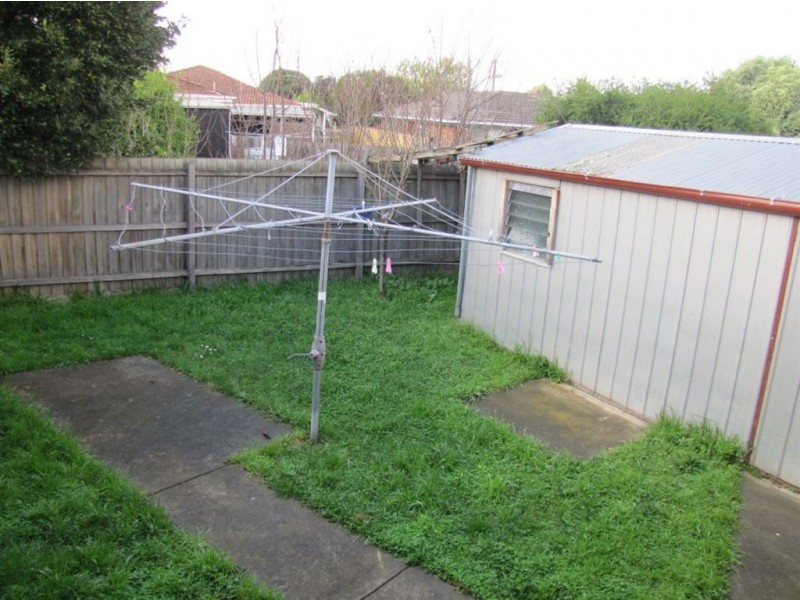 4 Fiesta Court, Thomastown VIC 3074