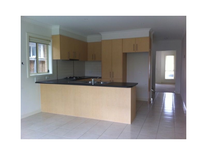 8/309 McDonalds Road, Epping VIC 3076
