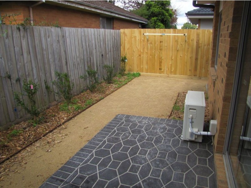 2/58-60 Memorial Avenue, Epping VIC 3076