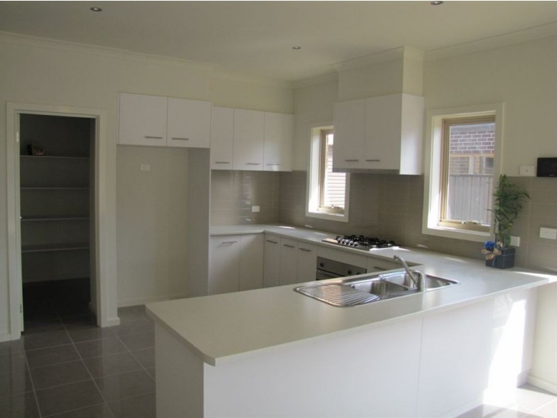 19 Gunther Way, Epping VIC 3076