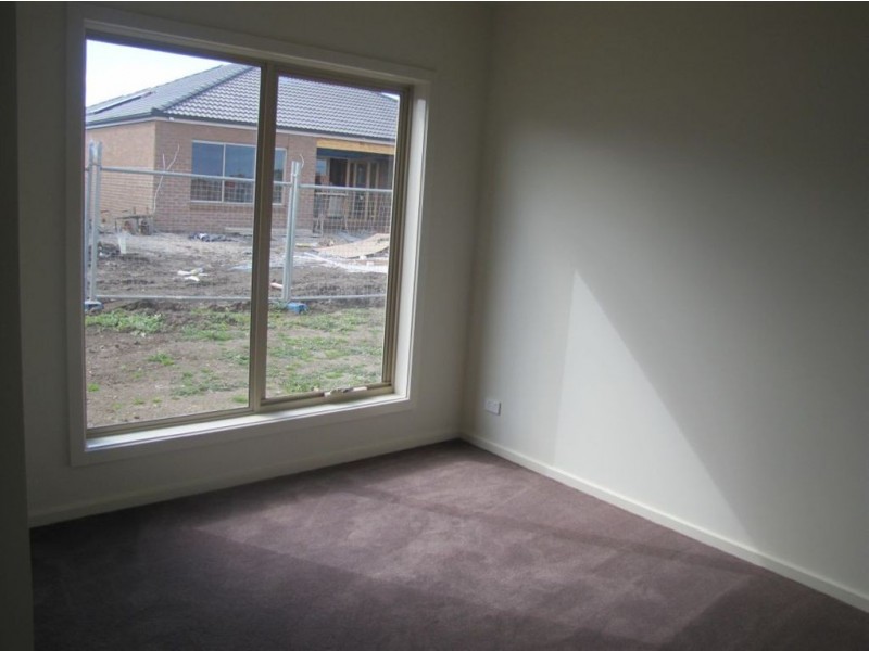19 Gunther Way, Epping VIC 3076