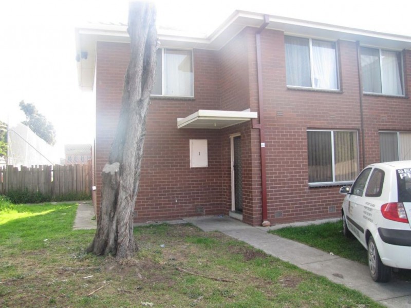 1/2 Gordon Street, Lalor VIC 3075