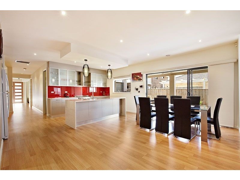 16 Romsey Street, Epping VIC 3076