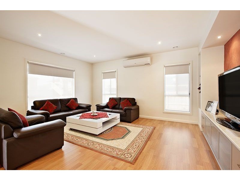 16 Romsey Street, Epping VIC 3076