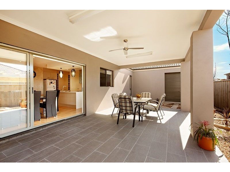 16 Romsey Street, Epping VIC 3076