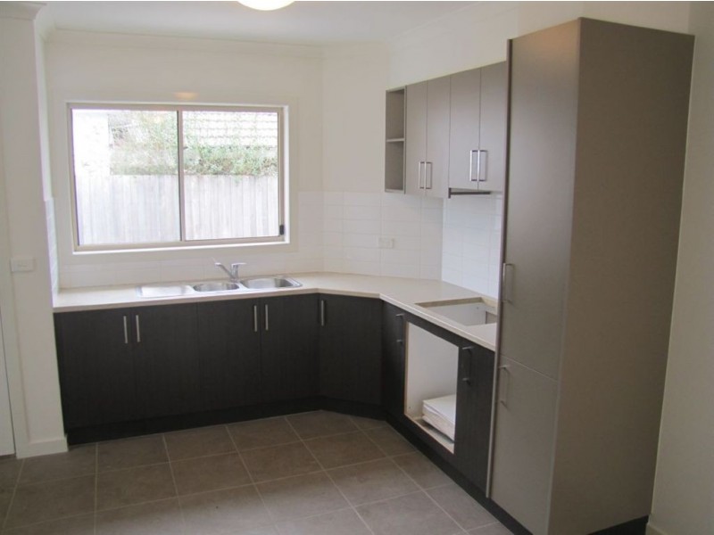 4/5 Marcia Street, Thomastown VIC 3074