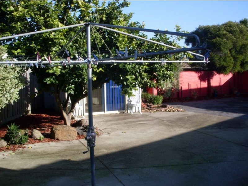 9 Calwell Court, Mill Park VIC 3082