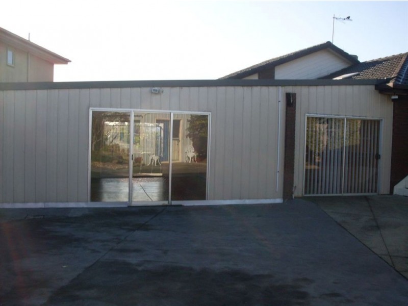 9 Calwell Court, Mill Park VIC 3082