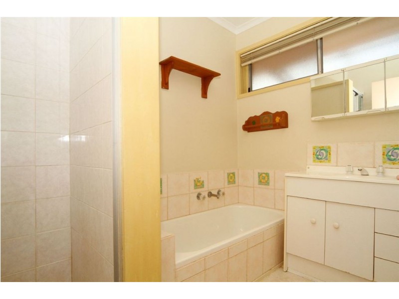 103 Gardenia Road, Lalor VIC 3075