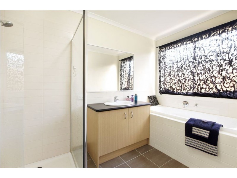 6 Manley Street, Epping VIC 3076