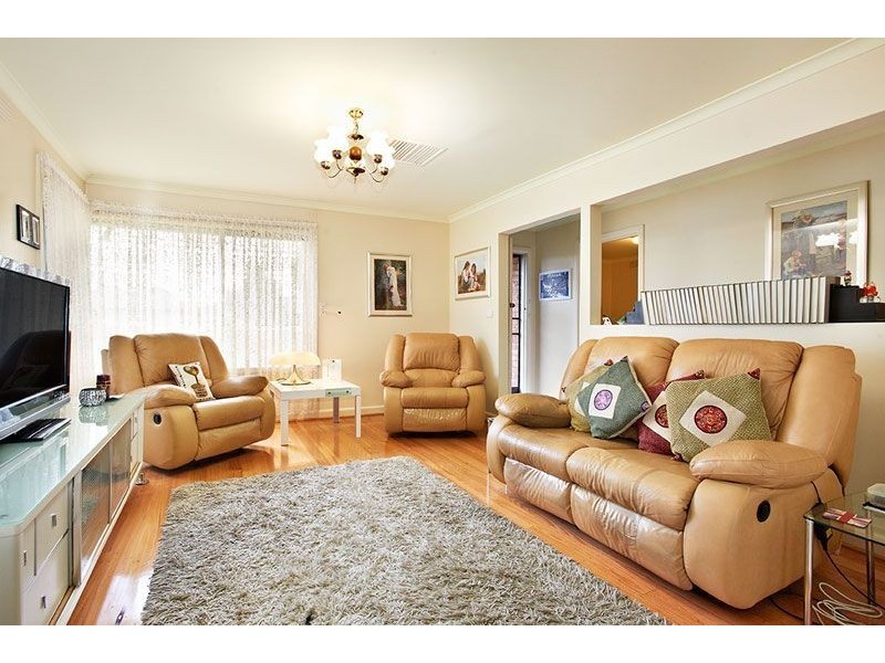 19 Smith Avenue, Thomastown VIC 3074