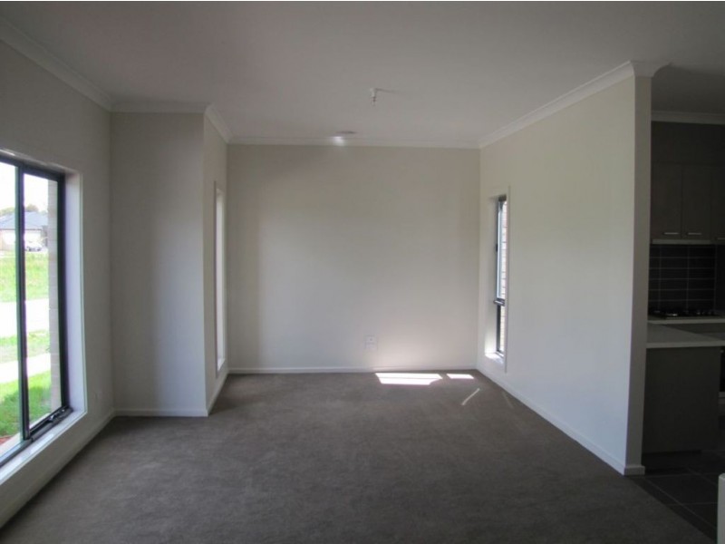 1/27 Glenorchy Way, South Morang VIC 3752