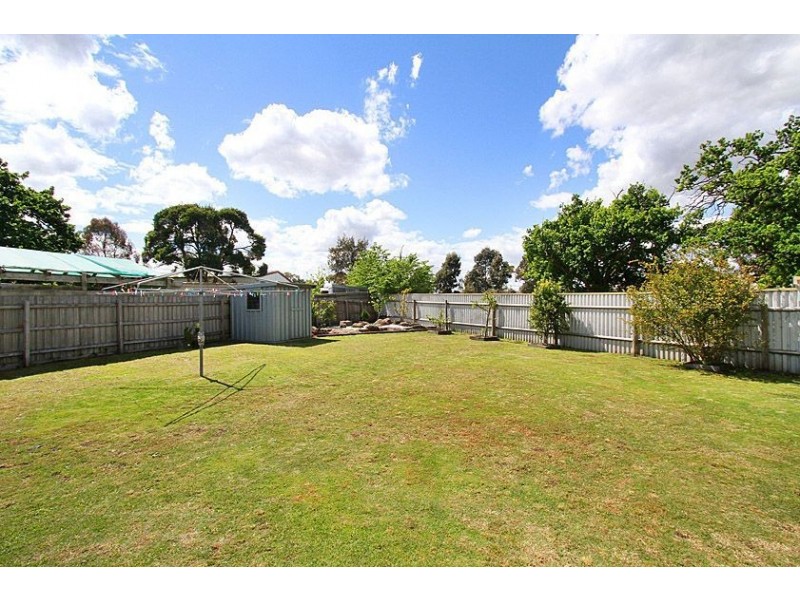 10 Chisholm Court, Mill Park VIC 3082