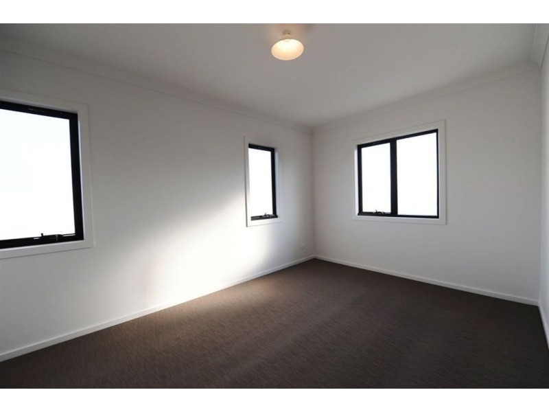 23 McCubbin Way, Mernda VIC 3754