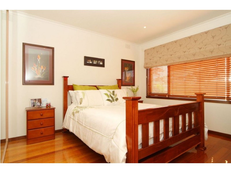 207 The Boulevard, Thomastown VIC 3074