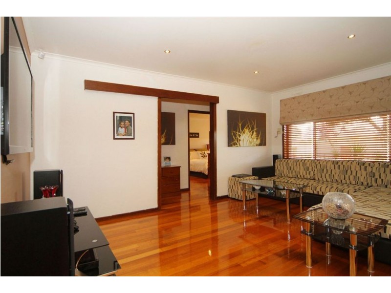207 The Boulevard, Thomastown VIC 3074