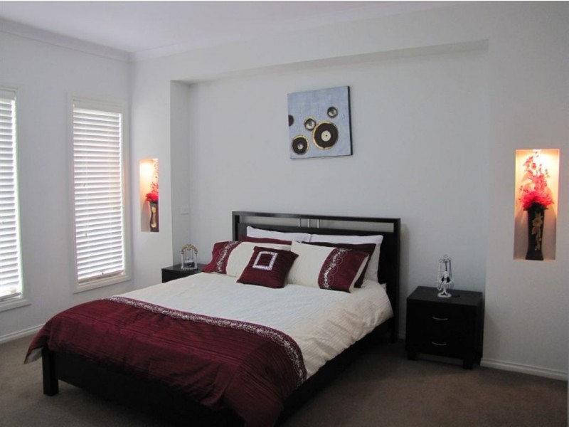 27 Callaway Crescent, Mernda VIC 3754